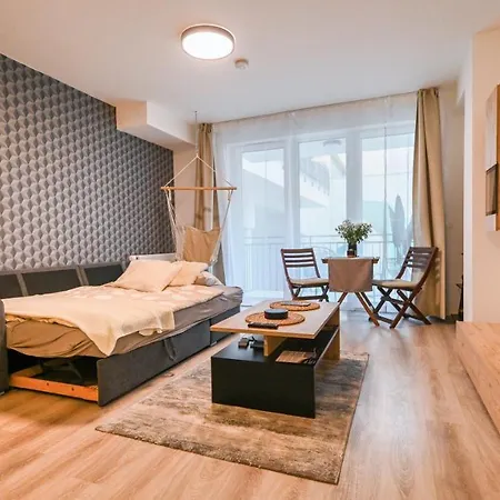 West Park Apartman *